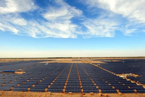 發現陽光之美！隨華全機組走近世界第二光伏電站