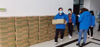 “藕”然相遇，攜手同行！華全集團(tuán)派發(fā)福利中